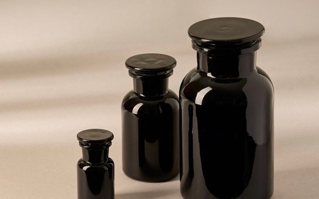The Enchantment of Apothecary Bottles in Natural Preservation – Goodordering