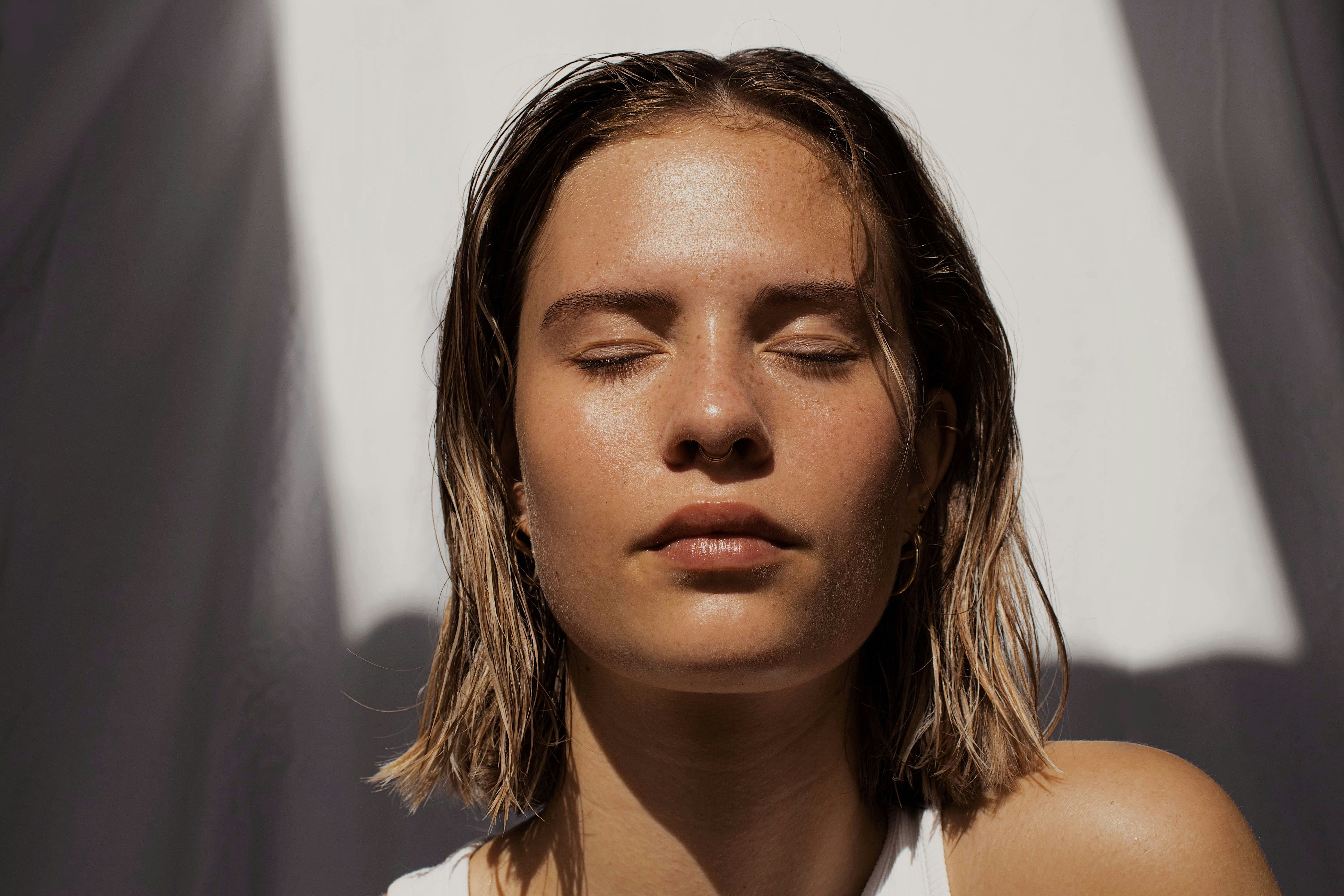 Modern Techniques for Youthful Facial Volume – Goodordering