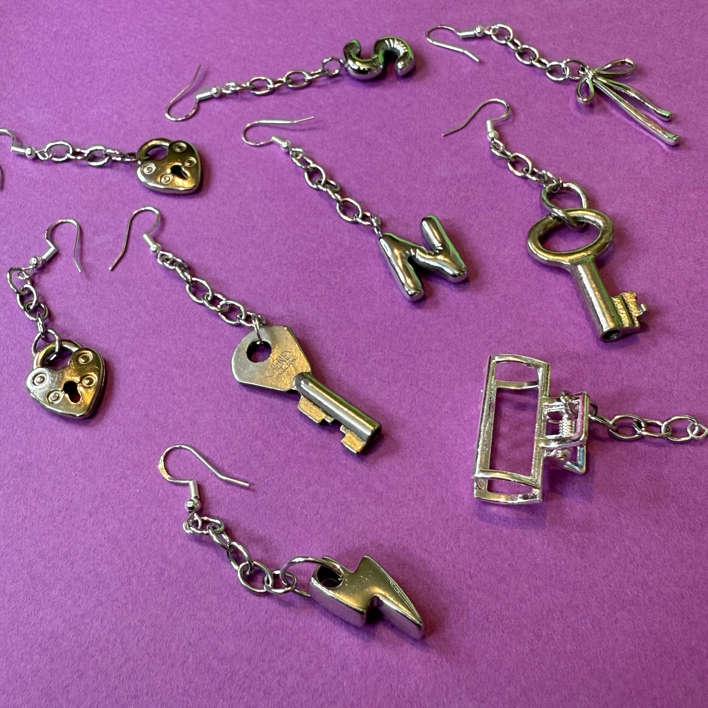 Vintage silver motif drop chain earrings