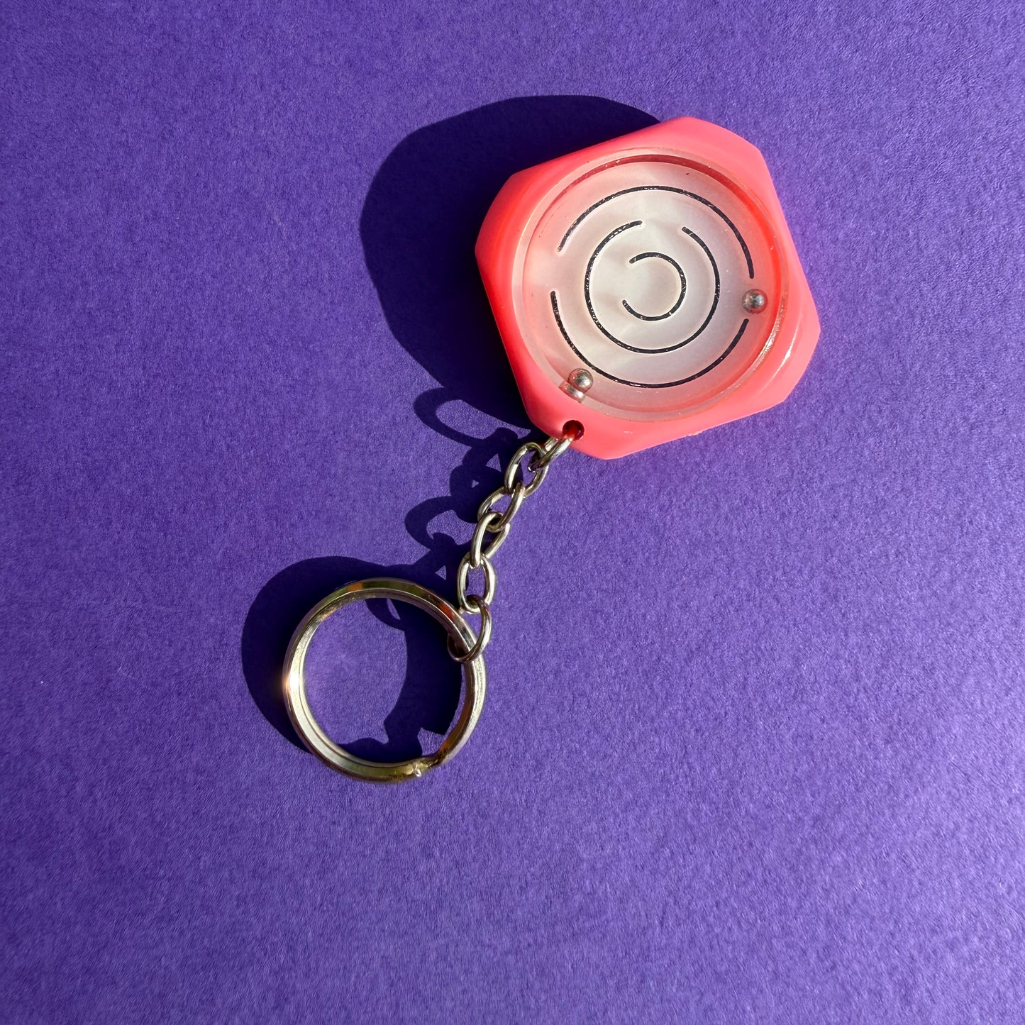 80s retro ball maze keyring