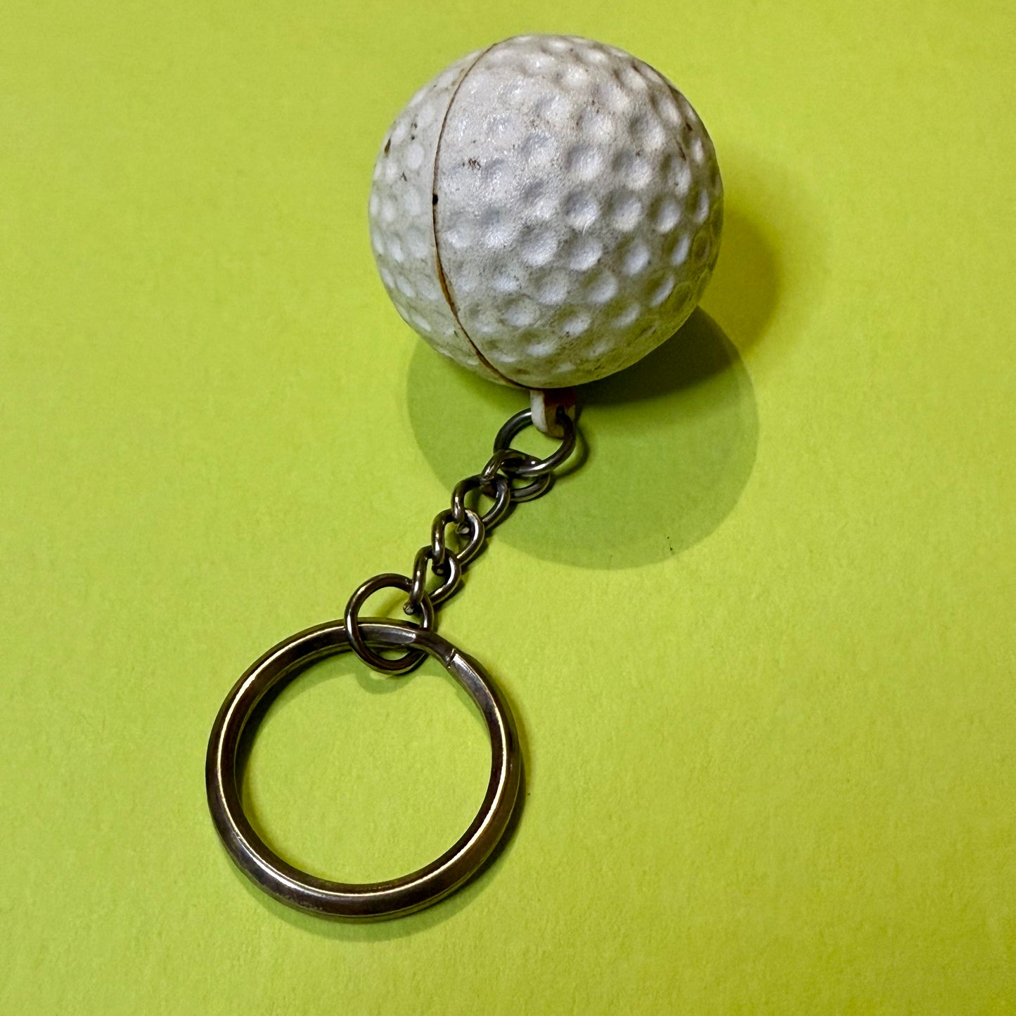 Retro vintage 80s golf ball