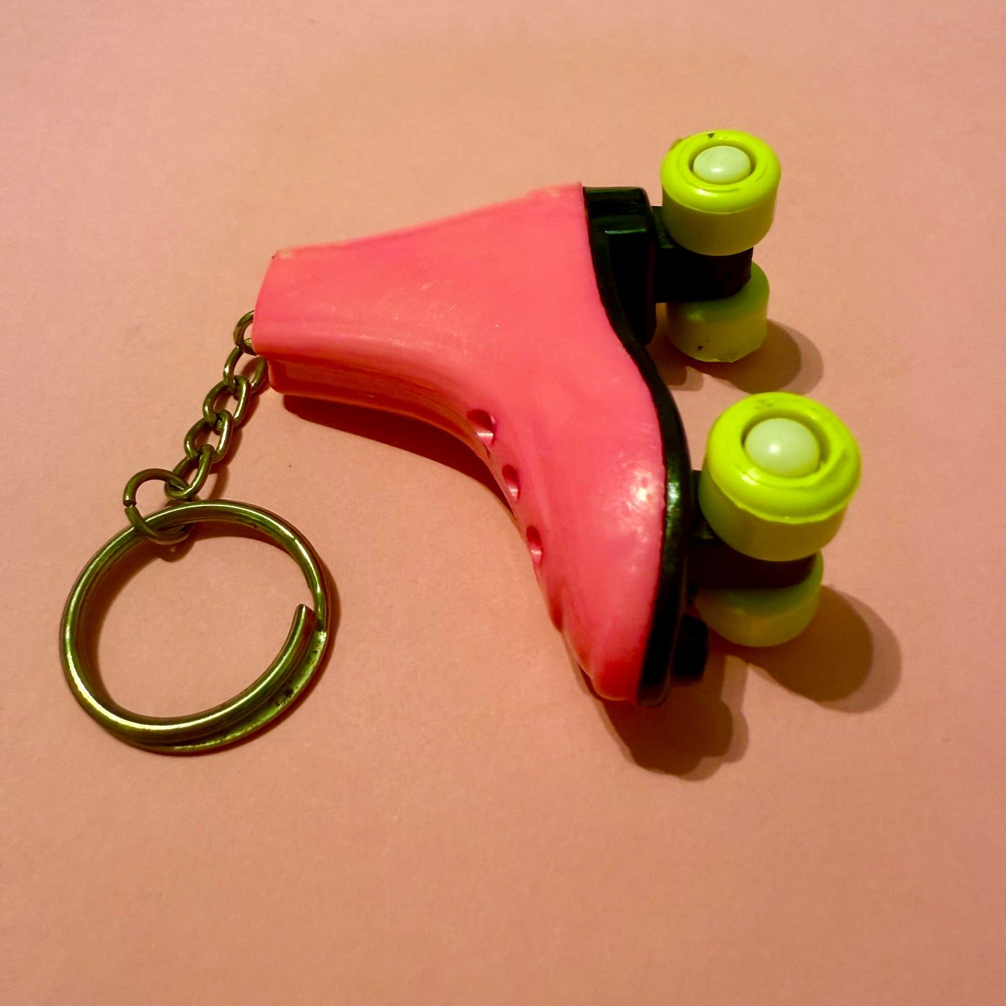 Neon 80s mini pink roller skate charm keyring