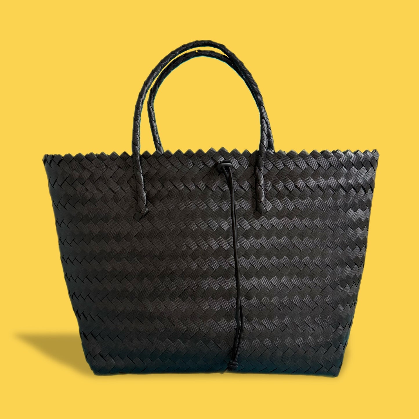 Bicycle Pannier XL black plastic woven basket