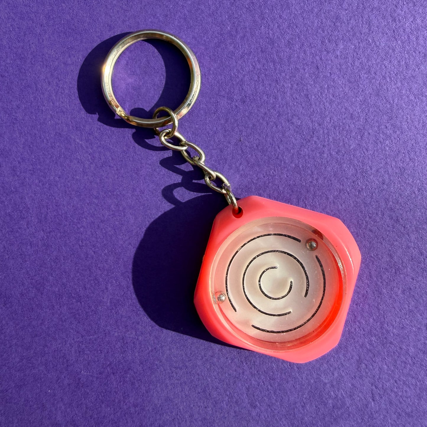 80s retro ball maze keyring
