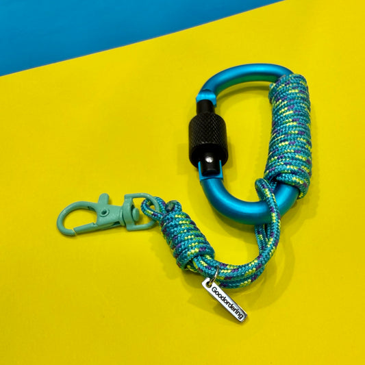 Paracord wrapped carabiner ocean