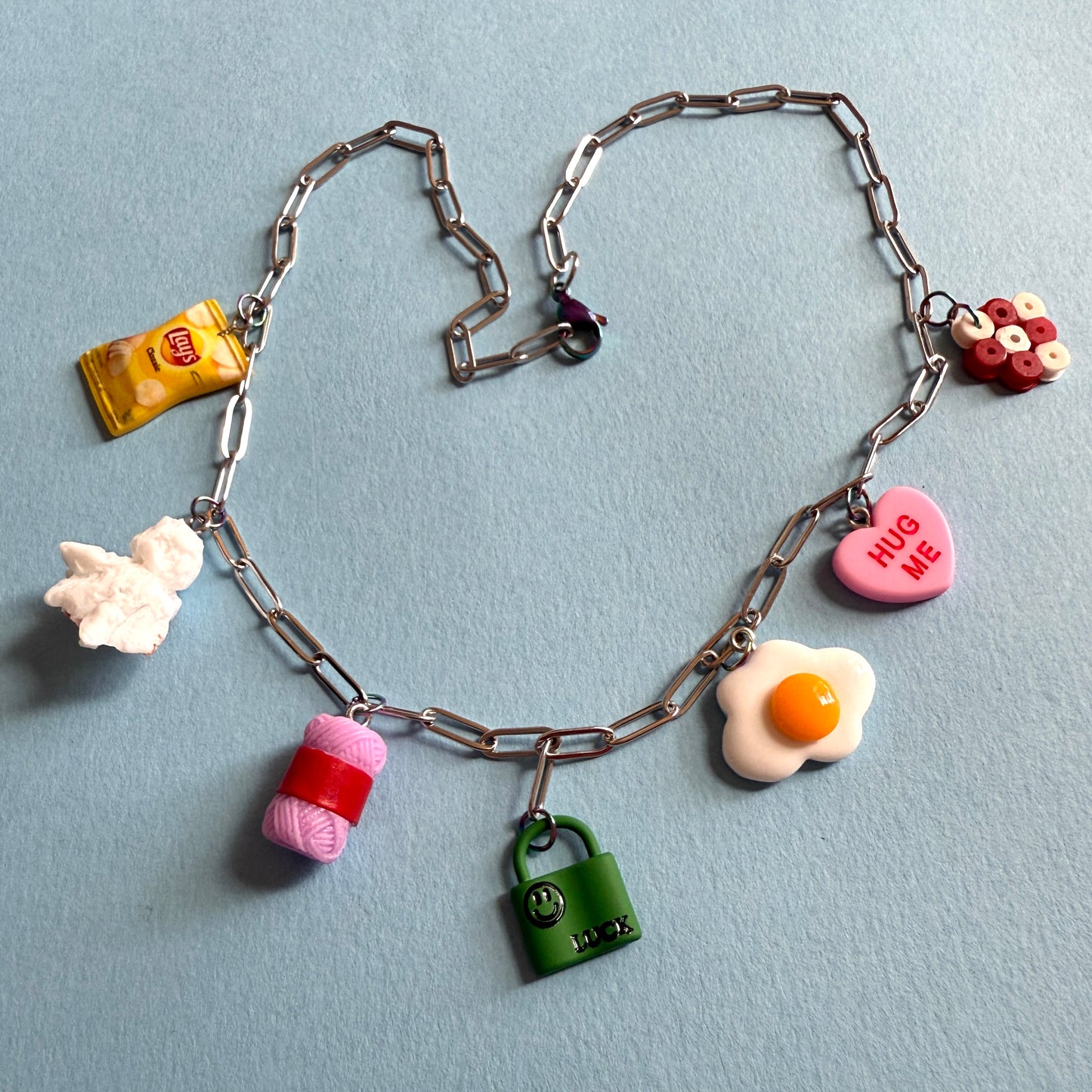 Lays charm necklace