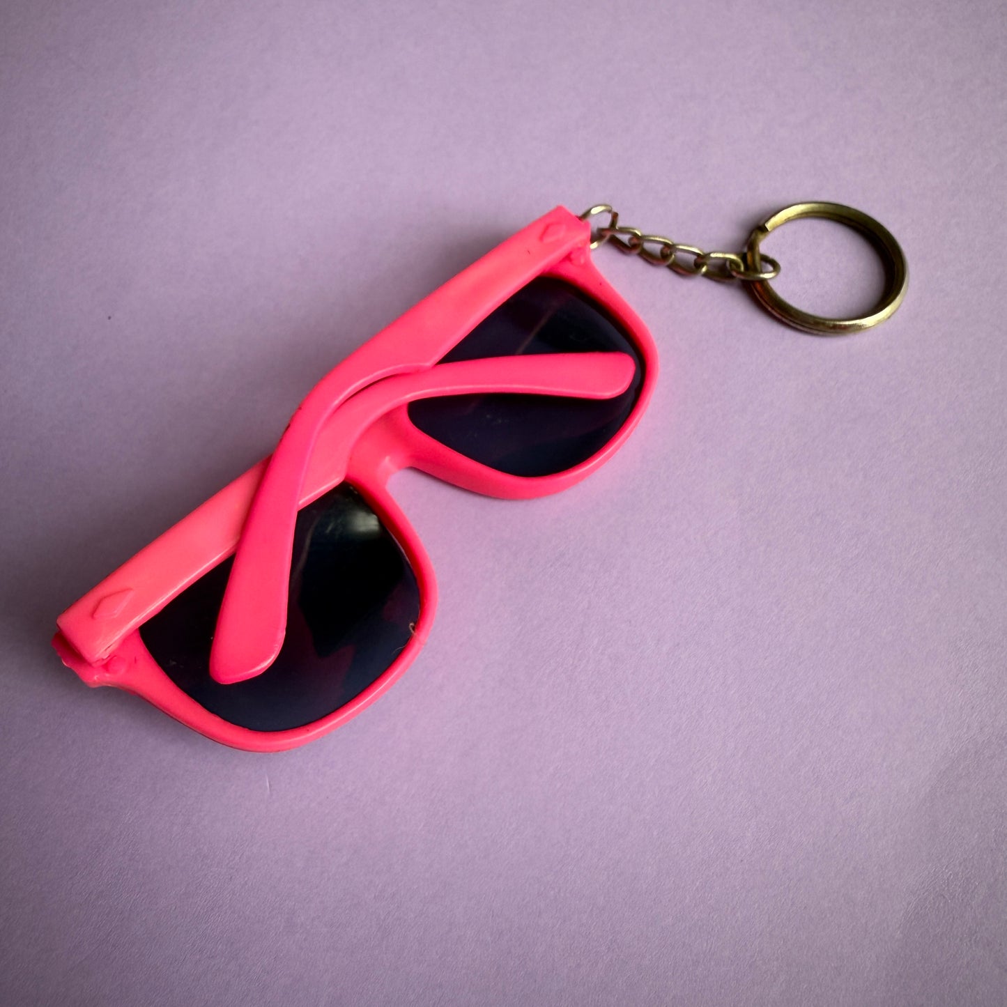 Neon 80s mini sunglasses charm keyring