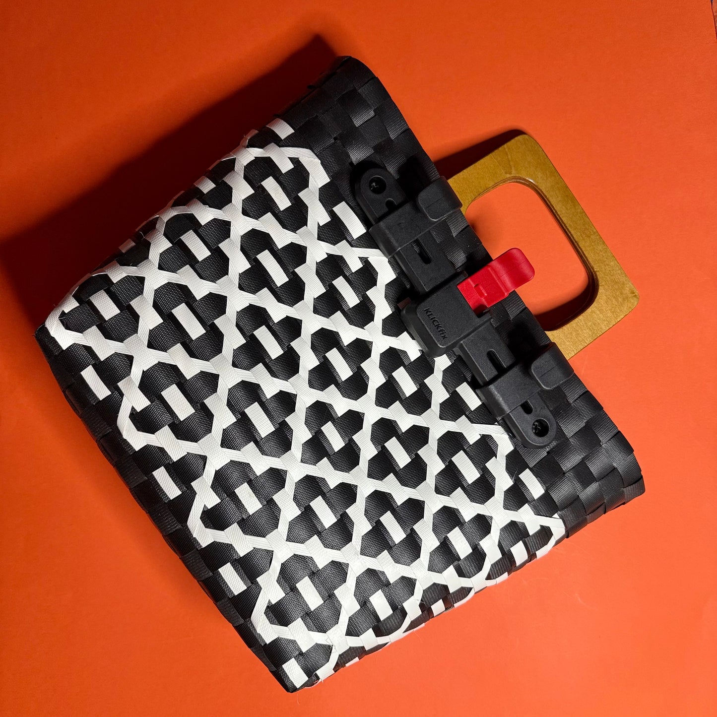 Woven Japanese basket bike pannier bag with wooden handle