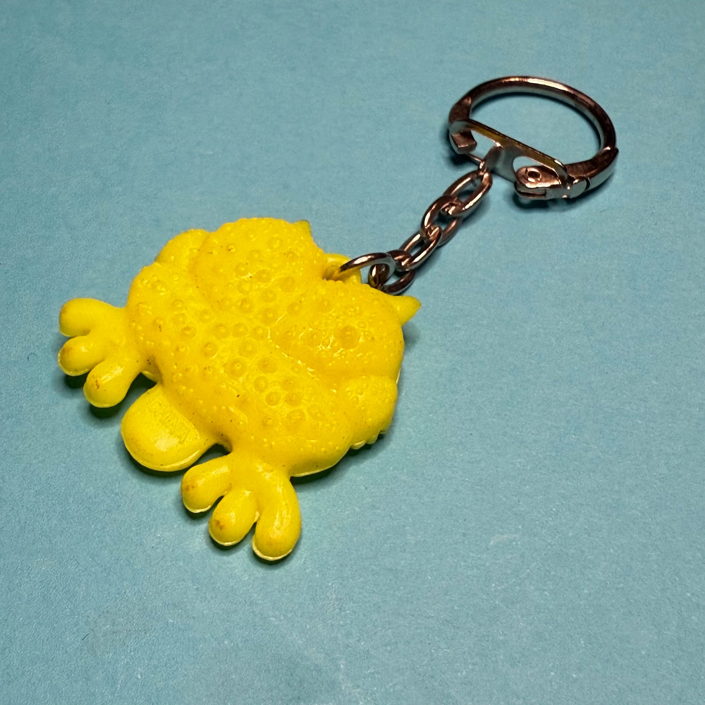 Neon vintage 80s googly monster keyring