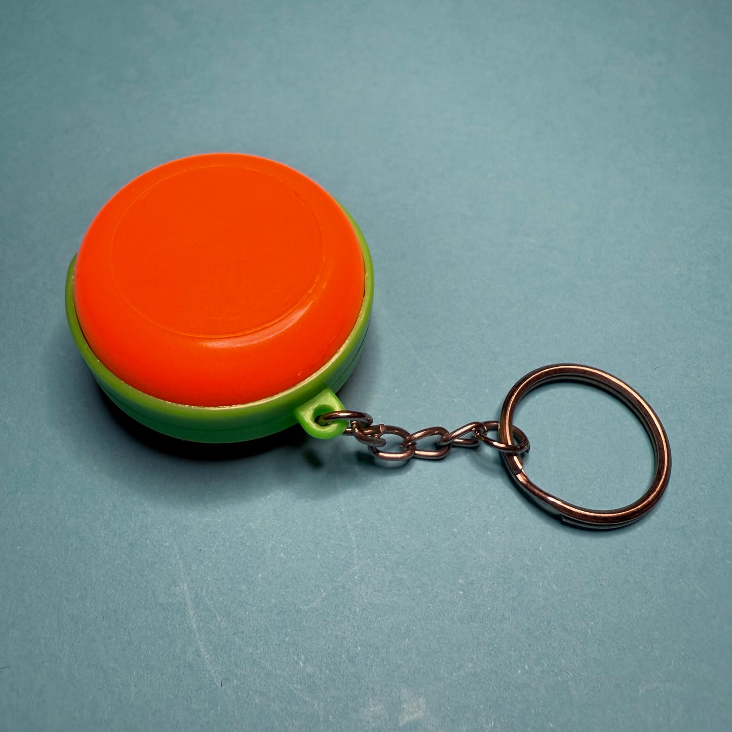 Neon 80s yo-yo keyring