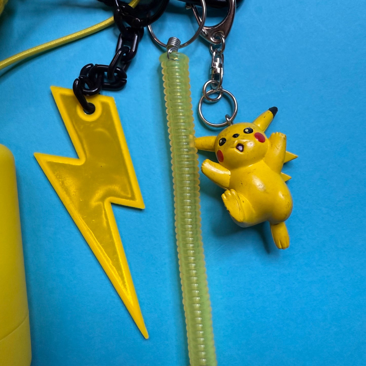 Bag charm and keyring yellow smiley doggy airtag