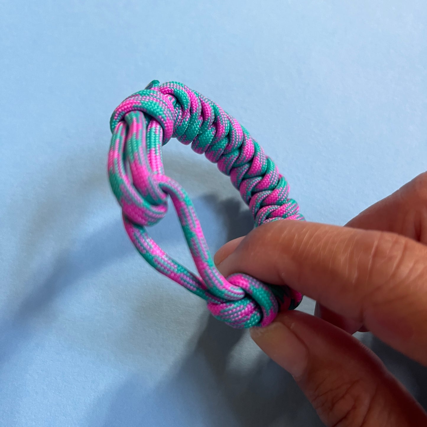 Para cord snake bracelet pink and turquoises