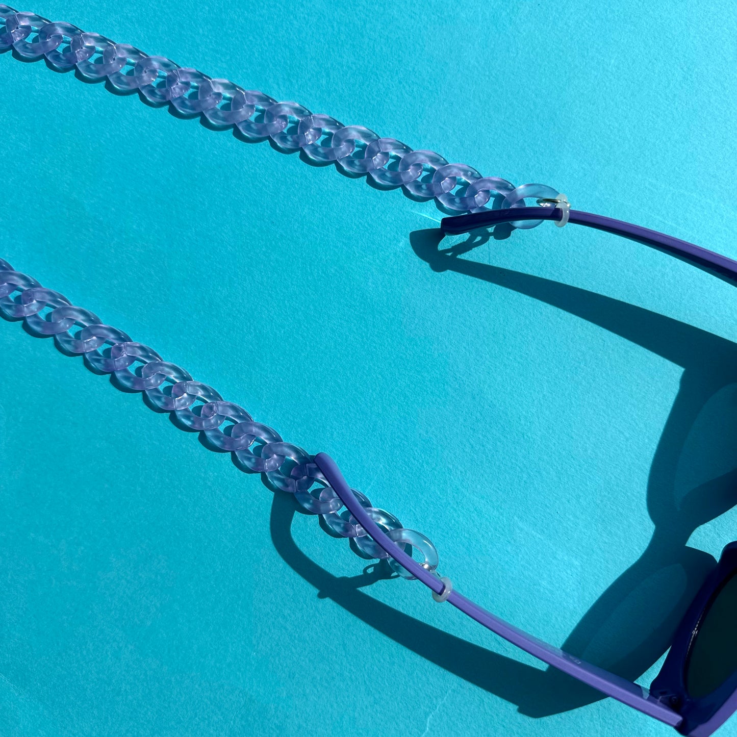 Glasses chain chunky translucent purple