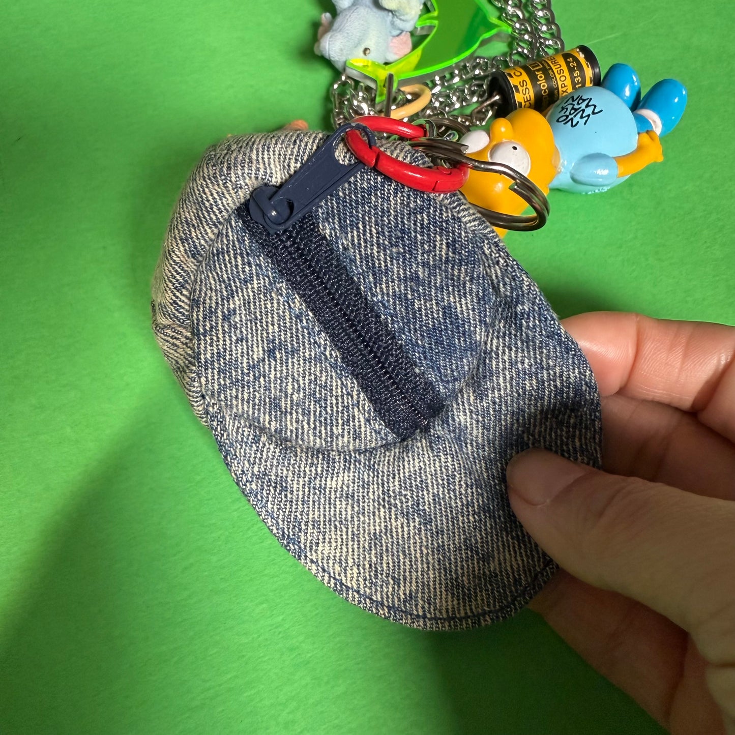 Long charm necklace 90s cap