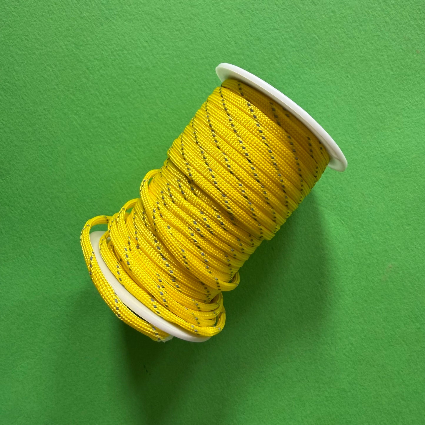 Macrame paracord bottle bag