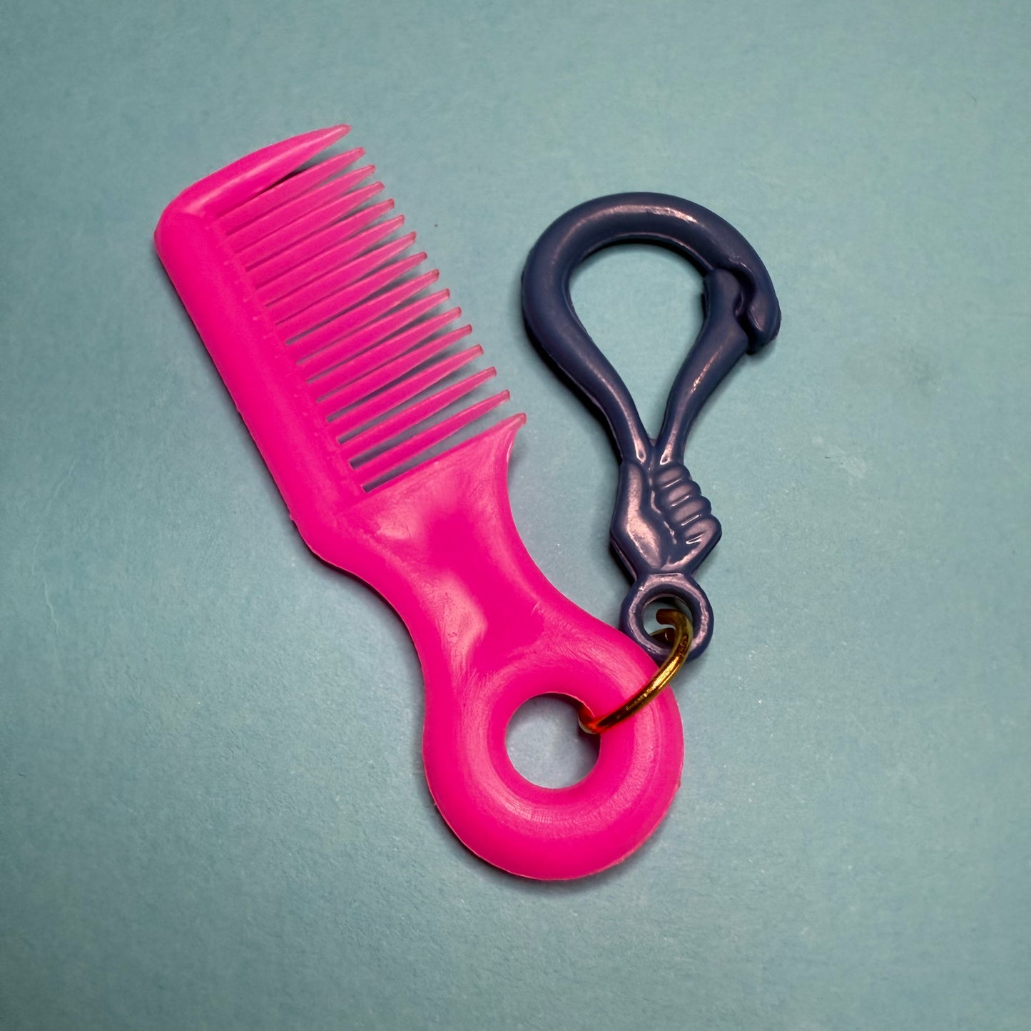 Neon 80s keyring charm comb