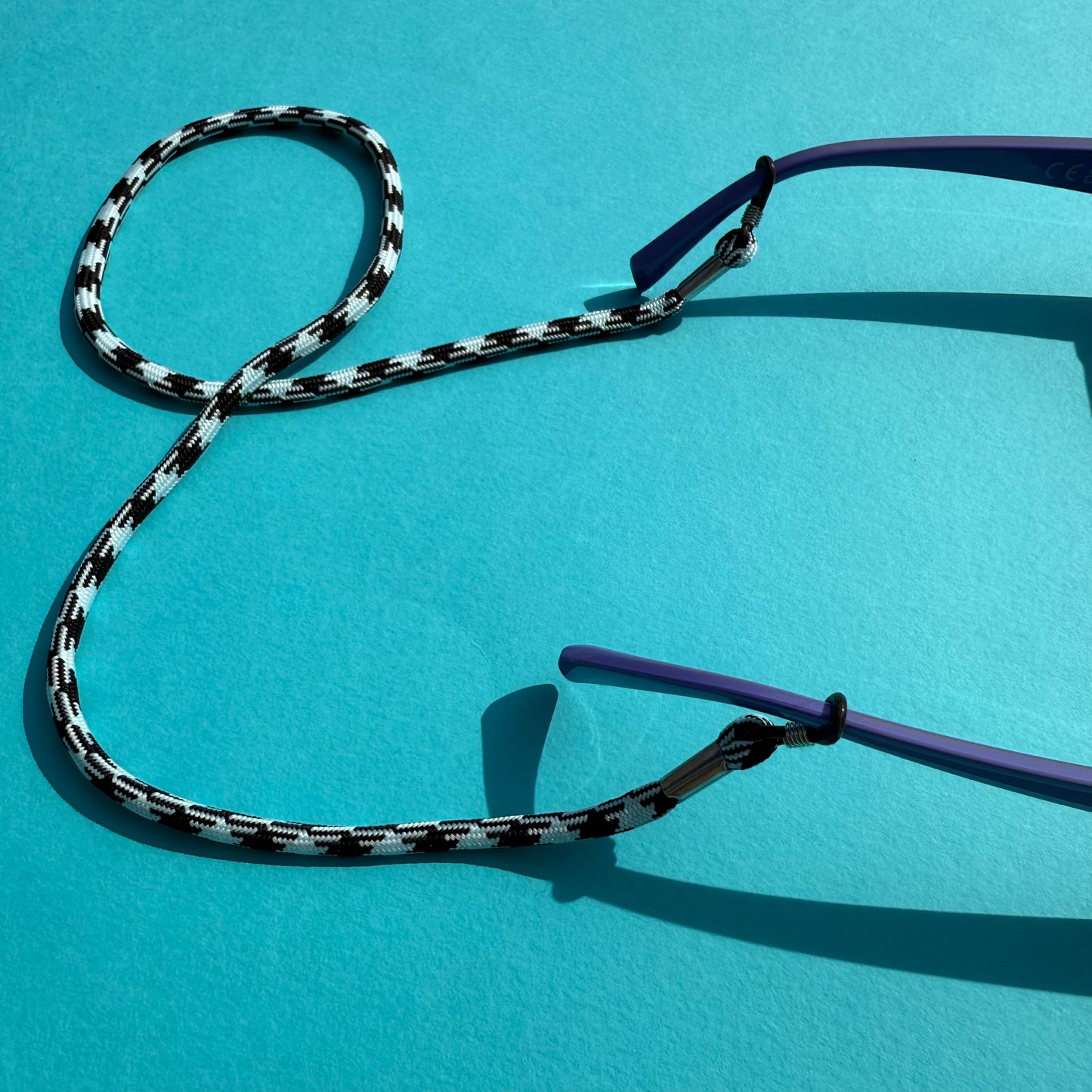 Glasses chain paracord black & white