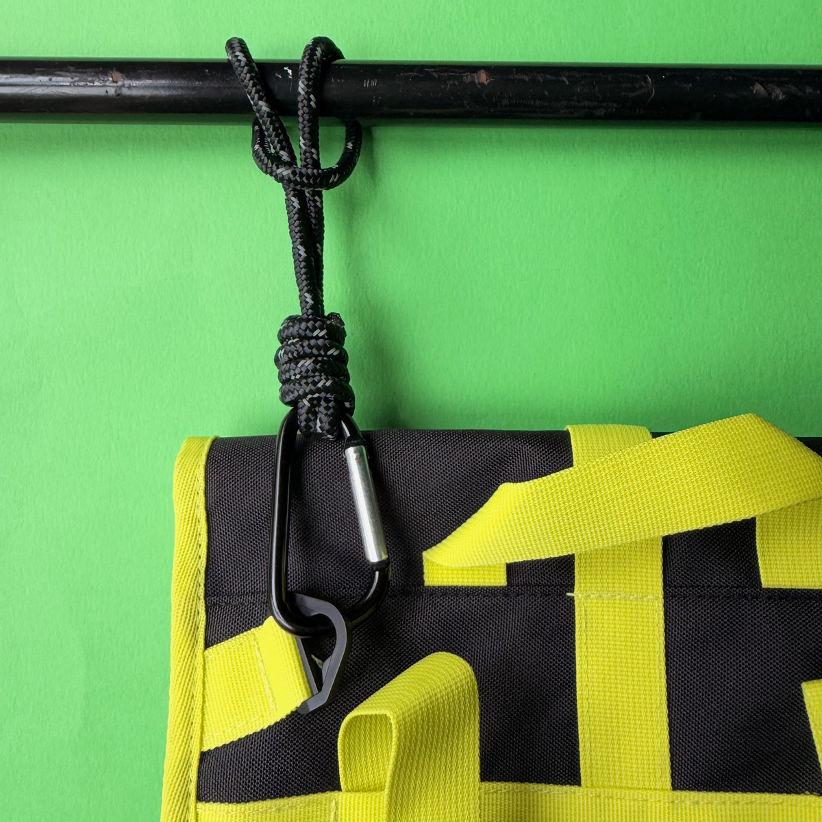buggy-pushchair-paracord-bag-clips