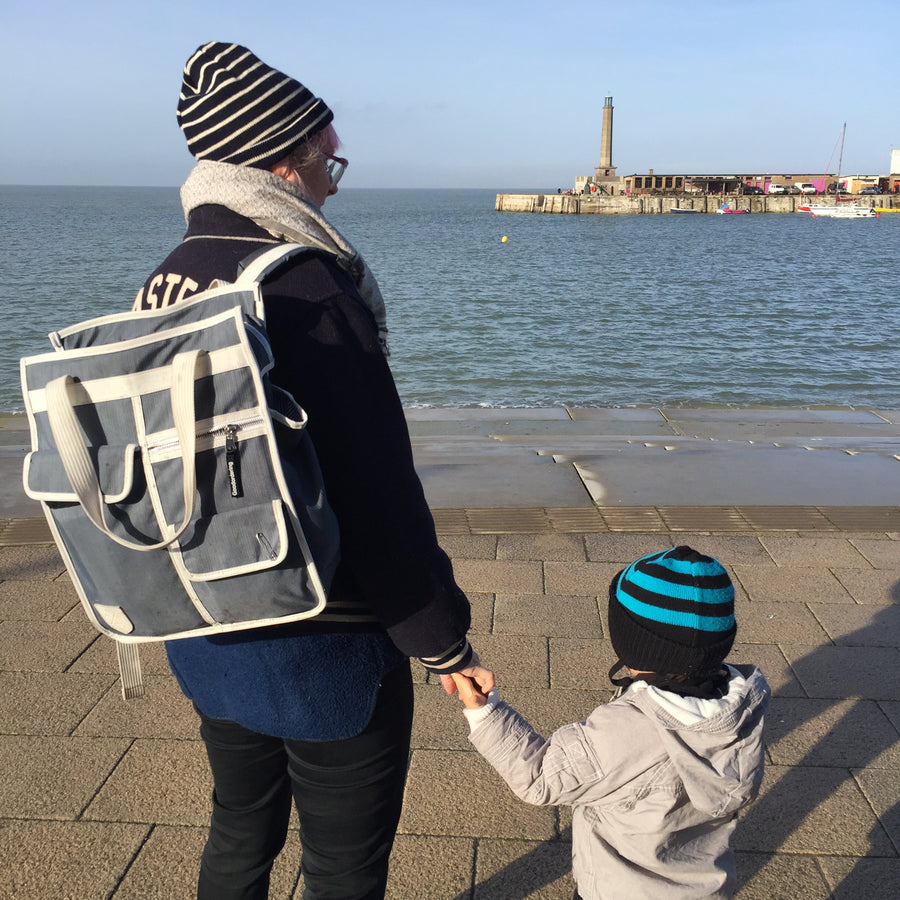 classic goodordering customer gallery gray shopper backpack with child by the seaside