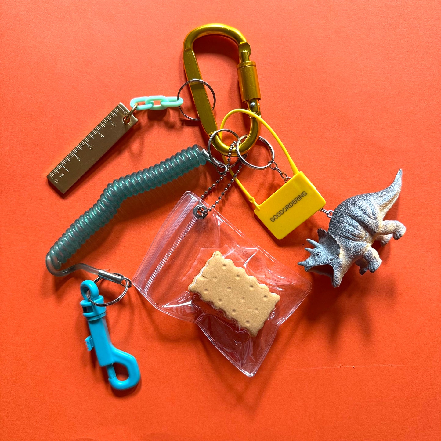Bag charm and keyring measuring a dinosaur