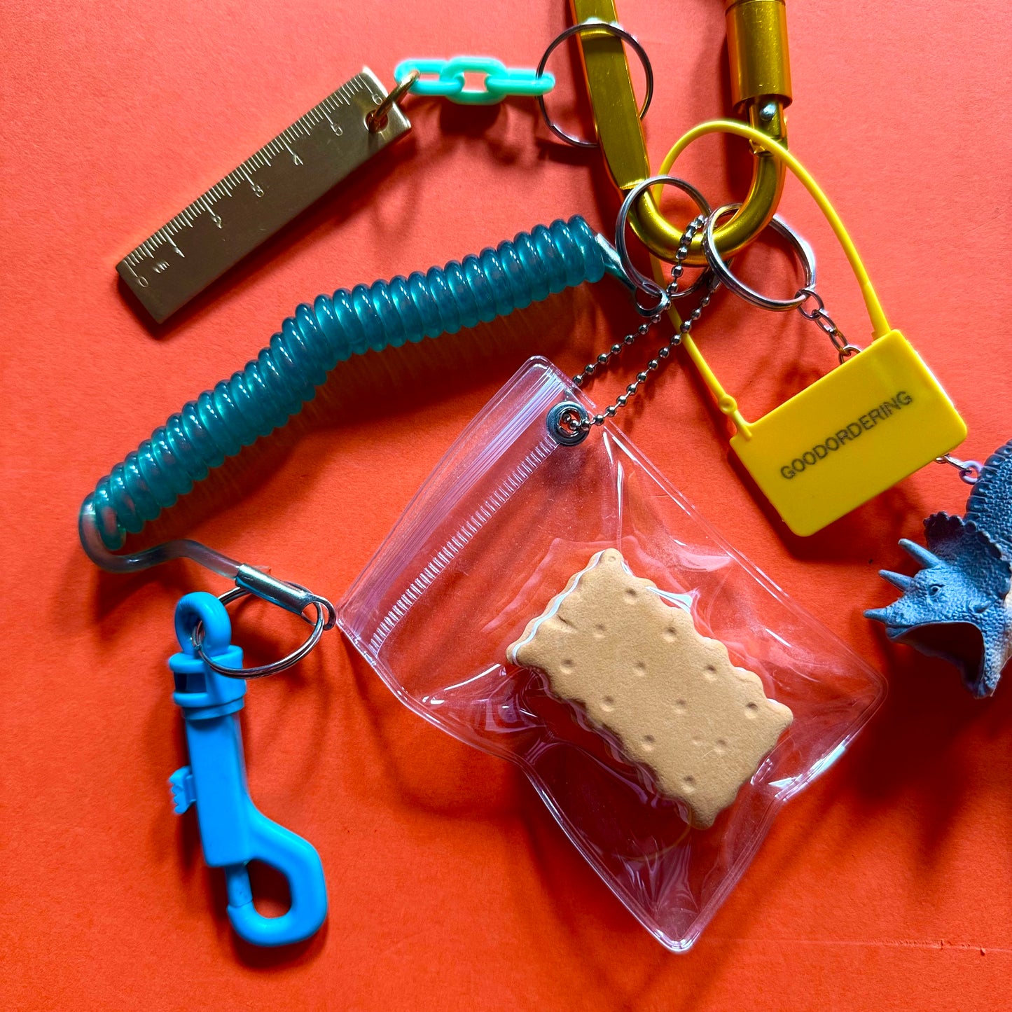 Bag charm and keyring measuring a dinosaur